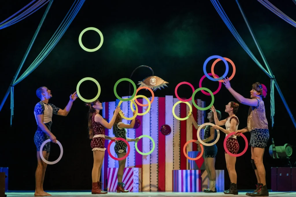 Eirene, de La Troupe Malabó, dirigido por Quique Montoya